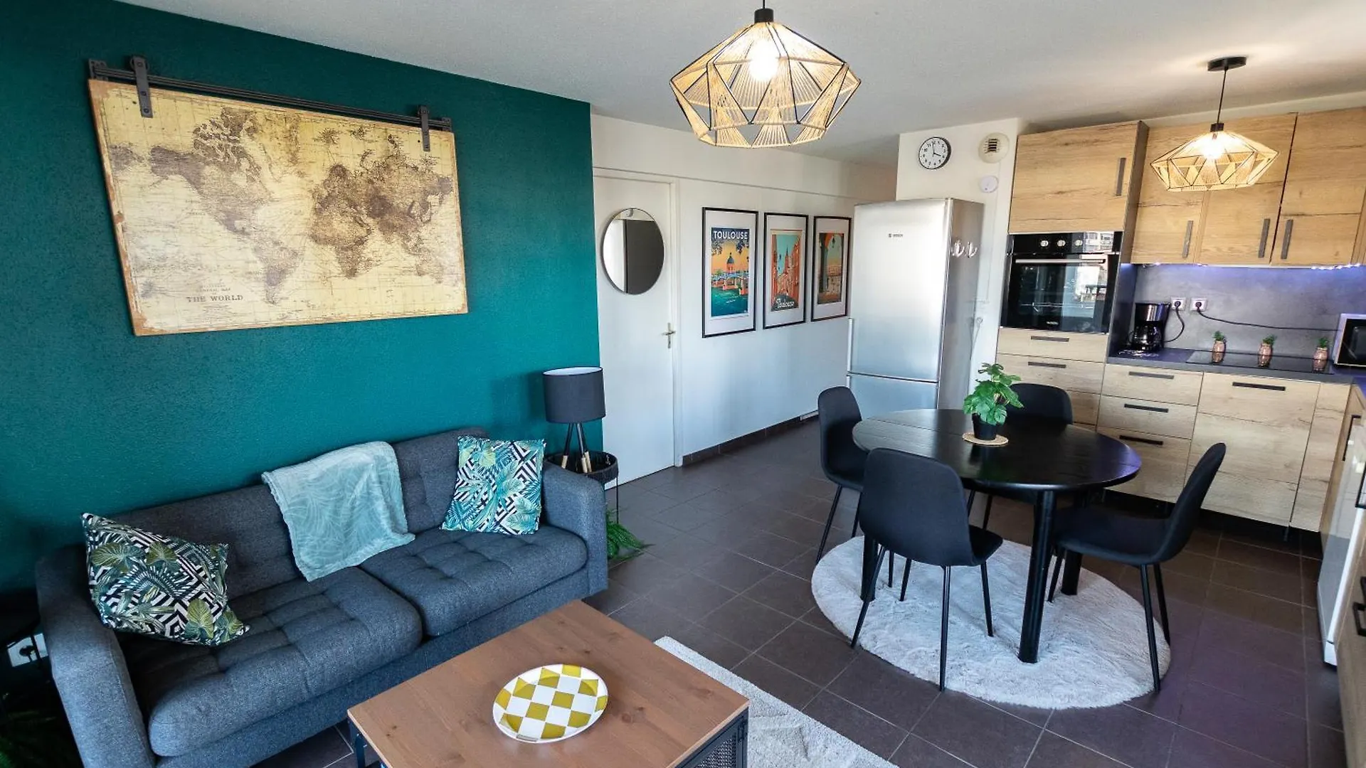 Chouette , Un Logement T3 Cozy Tout Proche Du Metro Et Parking Prive A Disposition contacts