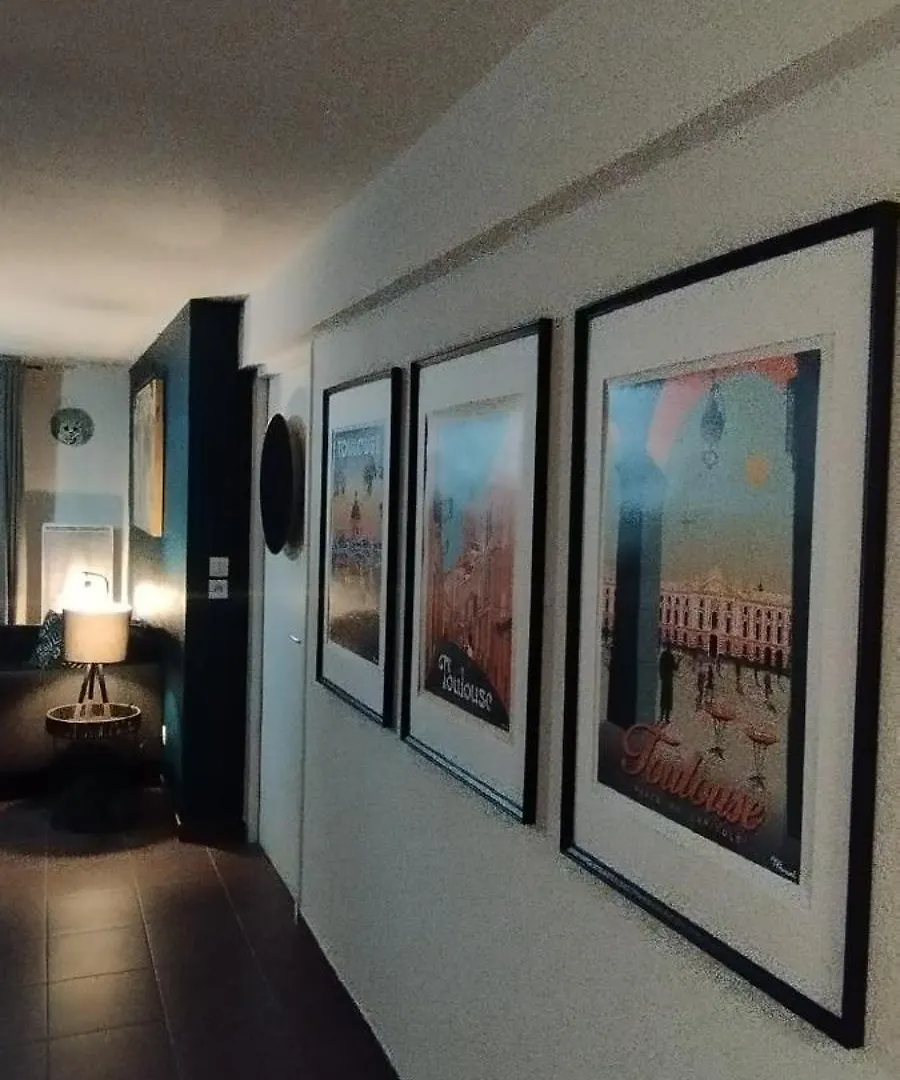 Chouette , Un Logement T3 Cozy Tout Proche Du Metro Et Parking Prive A Disposition Toulouse 0*,